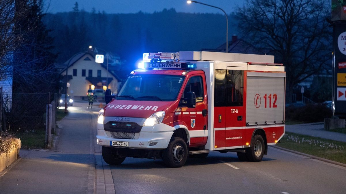 Schwerer Verkehrsunfall am Freitagabend  in Benshausen, einem Ortsteil von Zella-Mehlis.