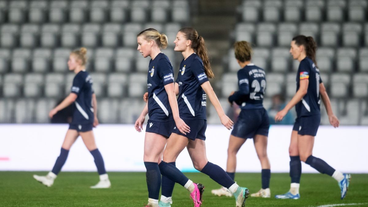 FC Carl Zeiss Jena Wie nach einem Konzert von Taylor Swift oder Harry