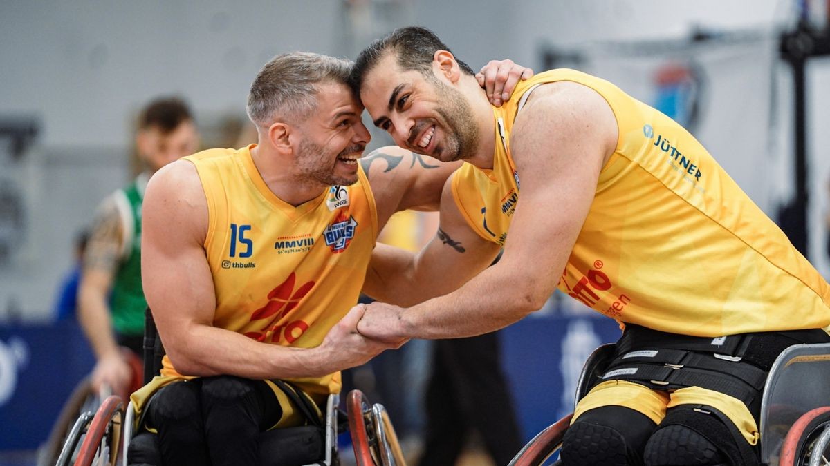 Elxlebener Helden: Vahid Azad (rechts) war im entscheidenden Spiel am Sonntag der beste Mann, Joke Linden brillierte vor allem beim Sieg gegen Madrid.