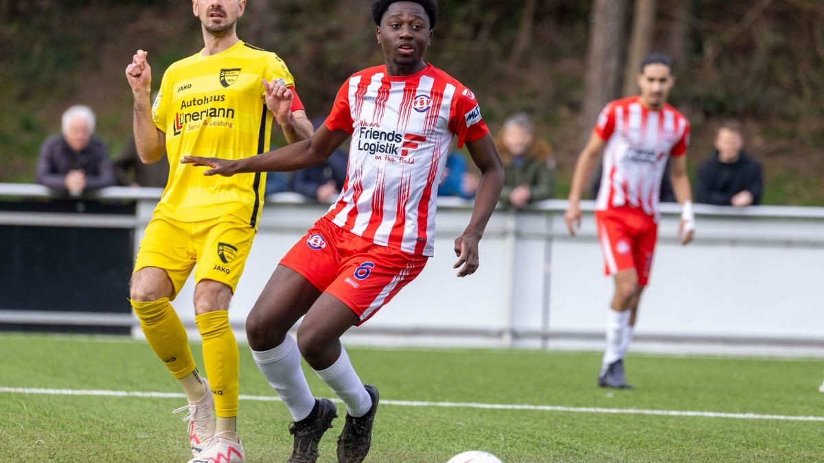 Viele Fotos: Sportfreunde Niederwenigern an Tabellenspitze