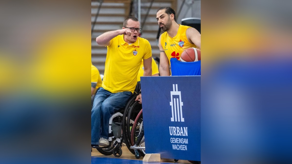 Auf dem Weg zu einer Neuauflage des letztjährigen Bundesligafinales gegen Lahn-Dill müssen die Thuringia Bulls um Coach André Bienek (links) und Vahid Azad im Halbfinale erneut Wiesbaden bezwingen.