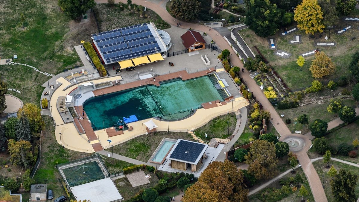 Solewasser-Vitalpark Bad Frankenhausen von oben: Viele Stammgäste sehen ihn am liebsten von innen, doch die Dauerkartenpreise sind in diesem Jahr explodiert.