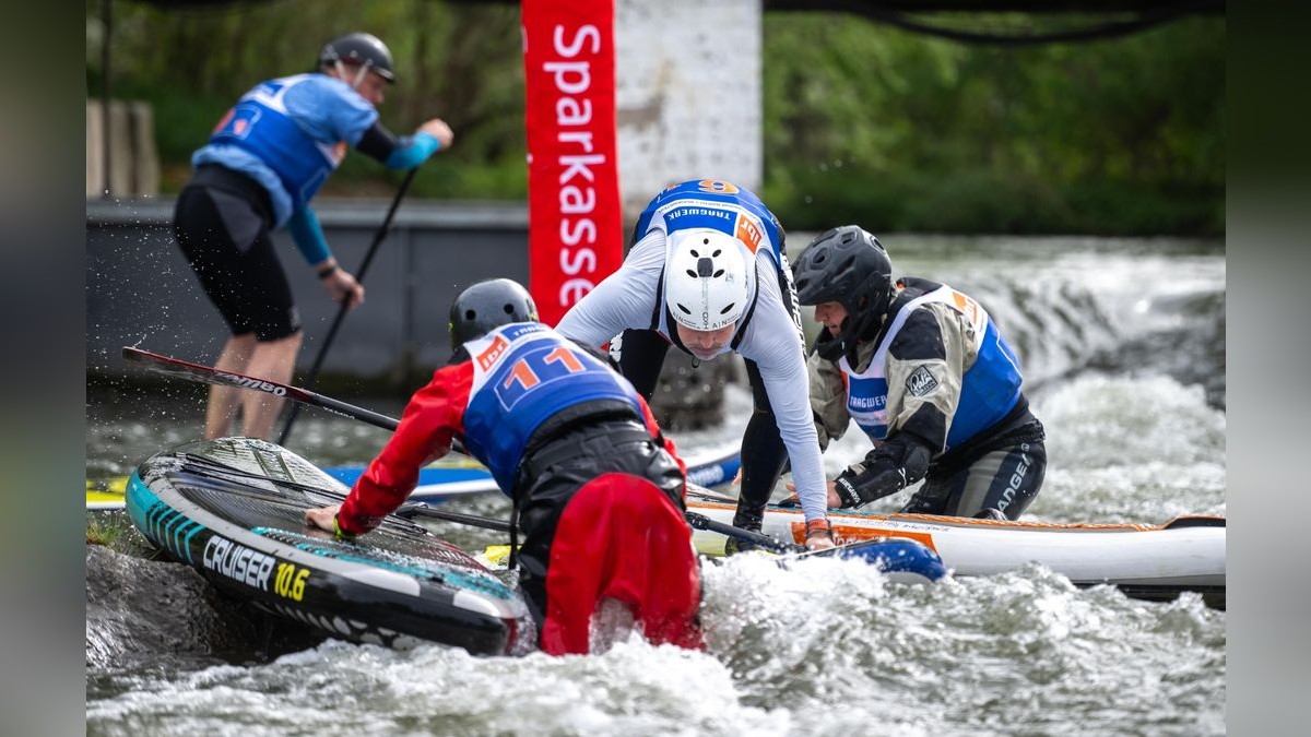 Am Wochenende wurde die 3. Deutsche Meisterschaft im Wildwasser-Stand-Up-Paddling auf dem Unstrut-Kanukanal in Sömmerda ausgetragen.