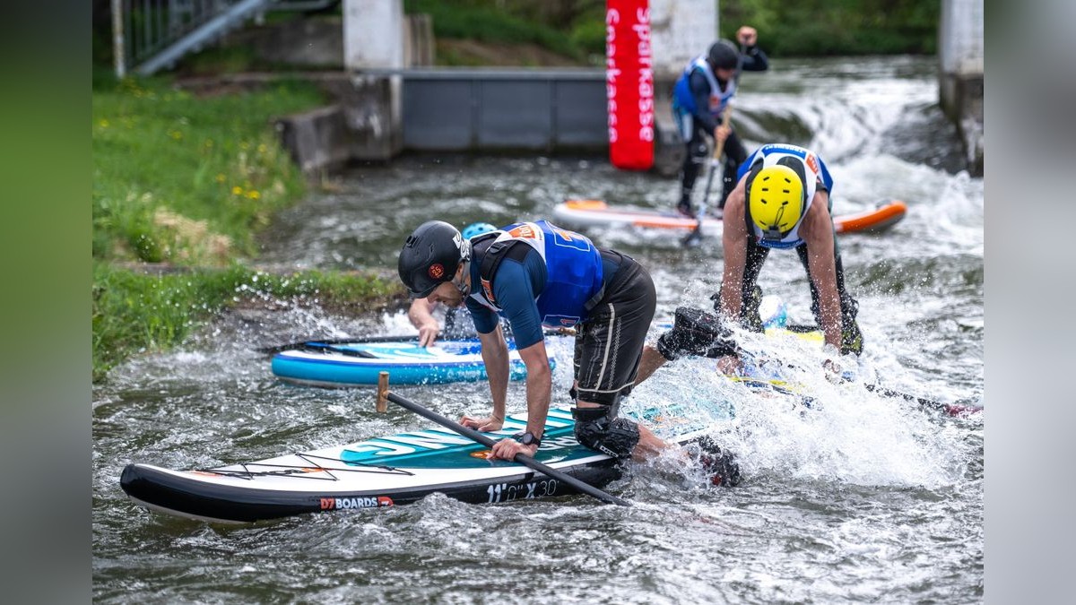 Am Wochenende wurde die 3. Deutsche Meisterschaft im Wildwasser-Stand-Up-Paddling auf dem Unstrut-Kanukanal in Sömmerda ausgetragen.