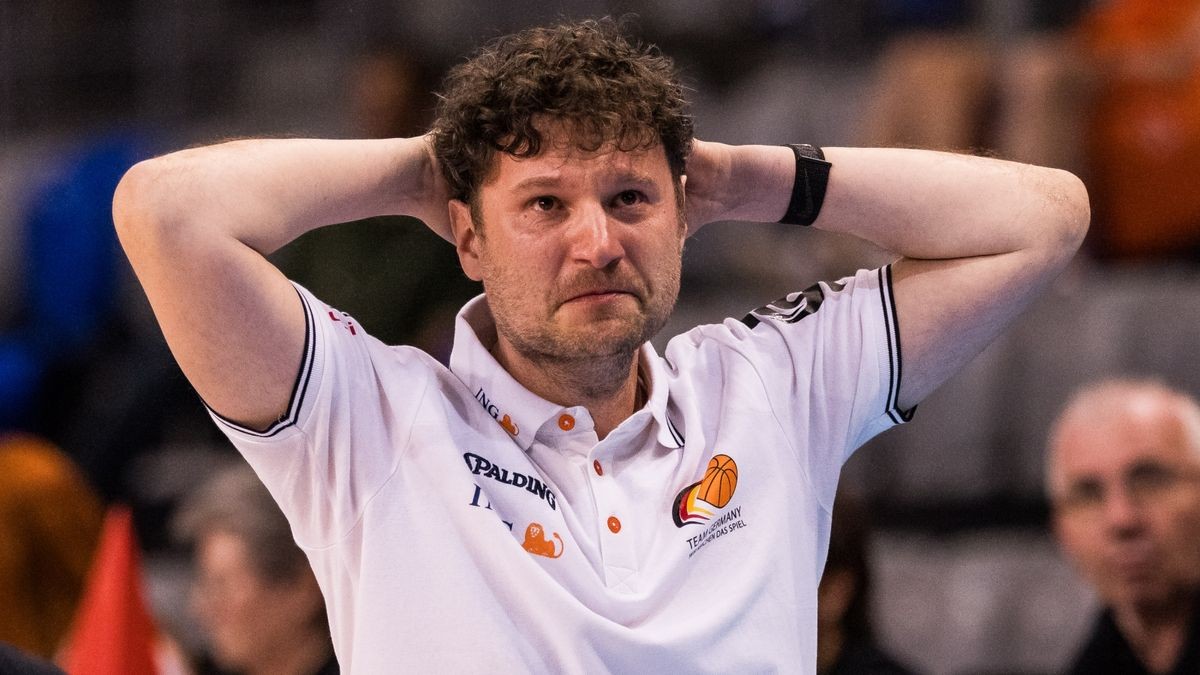 Ergriffen: Der neue Bundestrainer Michael Engel, der die Thuringia Bulls in den letzten Jahren zu vielen Titel geführt hatte, war nach dem entscheidenden Sieg zu Tränen gerührt.