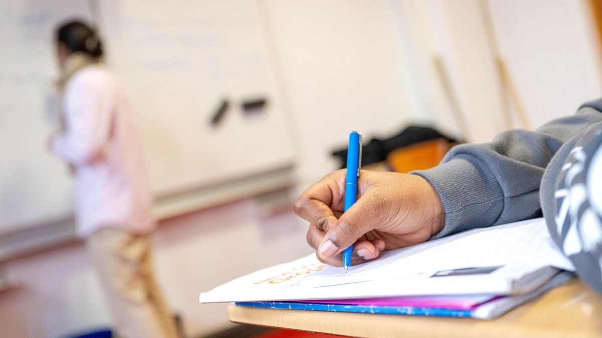 Nach dem neuen Schulgesetz können etwa Eltern in Zukunft einfacher darüber entscheiden, ob ein Kind in den inklusiven Unterricht geht oder eine Förderschule besucht. (Symbolbild) 