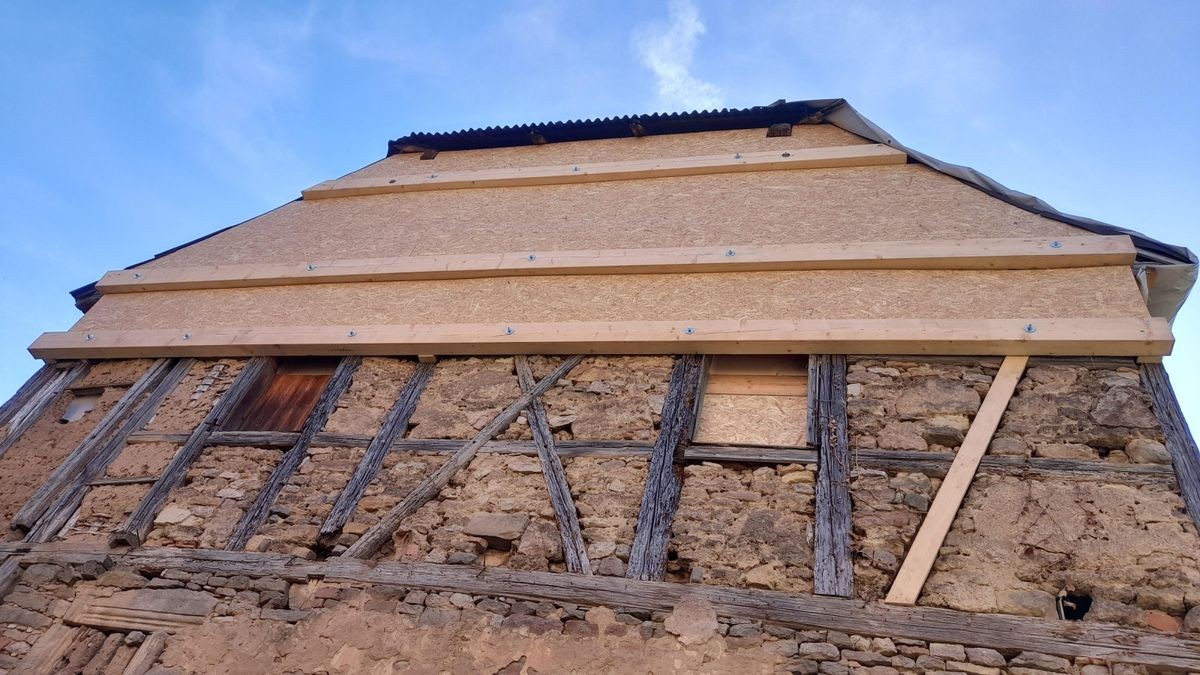 Die Giebel am Raspehaus in Rastenberg wurden erfolgreich gesichert. 