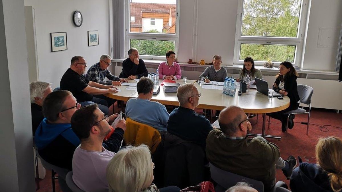 Auch in Heiligenstadt tagte der Wahlausschuss mit Wahlleiterin Andrea Fröhlich(rechts), um über die Zulassungen zu befinden.