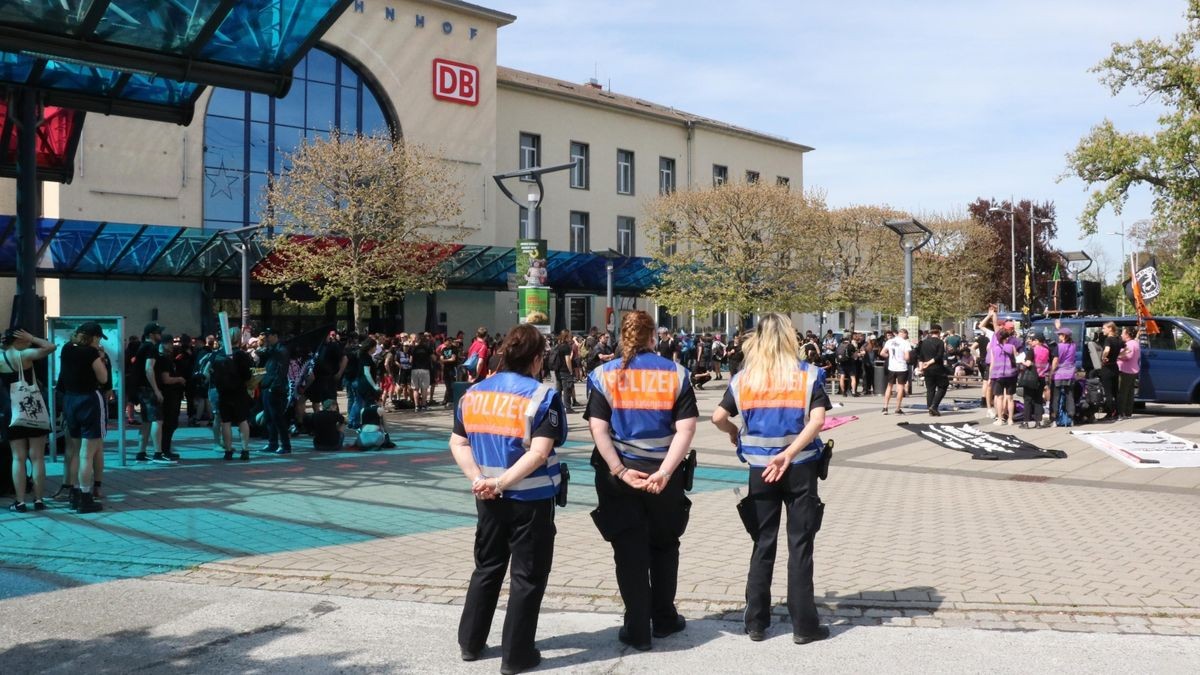 Rund 750 Teilnehmer haben sich am 1. Mai an der antifaschistischen Maidemonstration in Gera beteiligt.