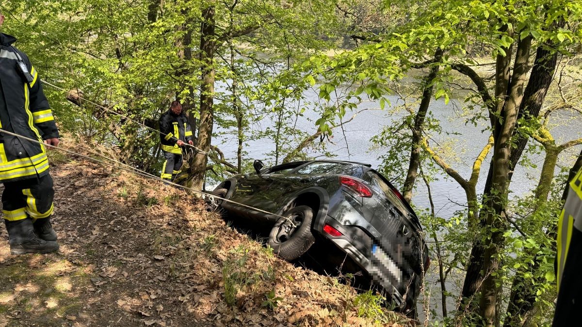 Das Auto musste zuvor aufwendig gesichert werden.