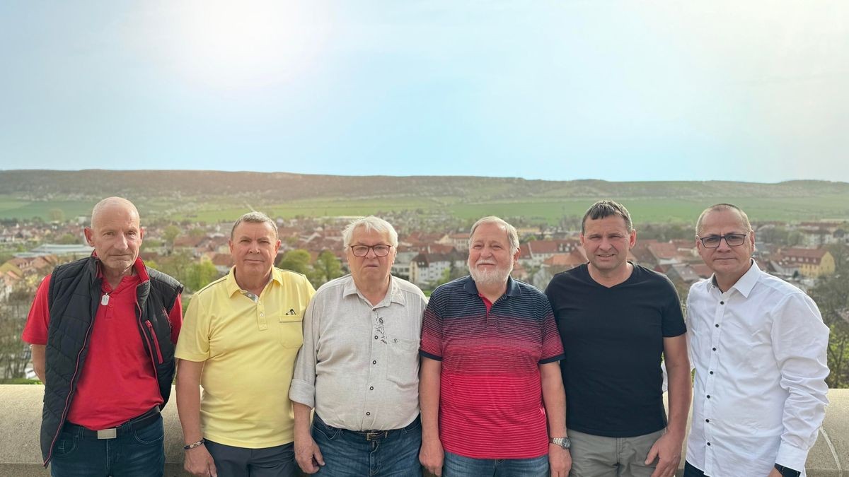 Die Kandidaten von Pro Frankenhausen für die Stadtratswahl: Thomas Richter, Volker Jahn, Hans Rüdiger, Bernd Otto, Henry Bendert, Peter Jahn (nicht im Bild), Harald Schulze und Dr. Harald Martin (nicht im Bild).