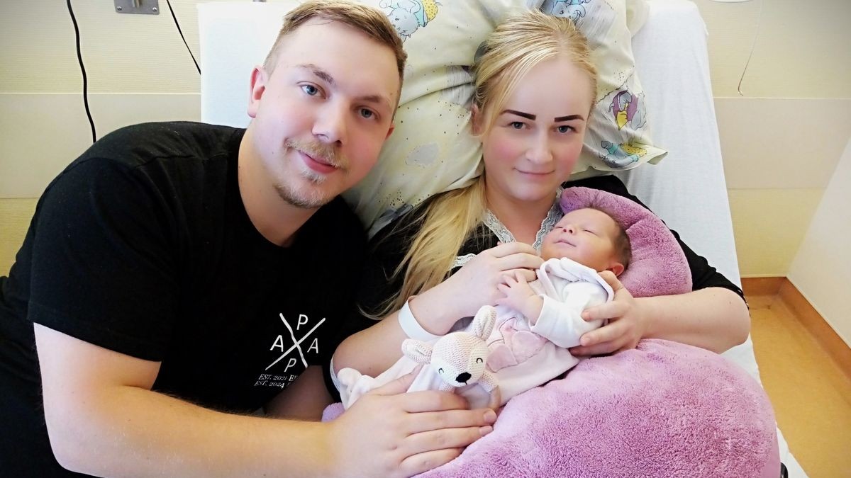 Über ihre kleine Emilia Ramisch freuen sich Mama Constanze Berndt und Papa Christian Ramisch aus Sondershausen.