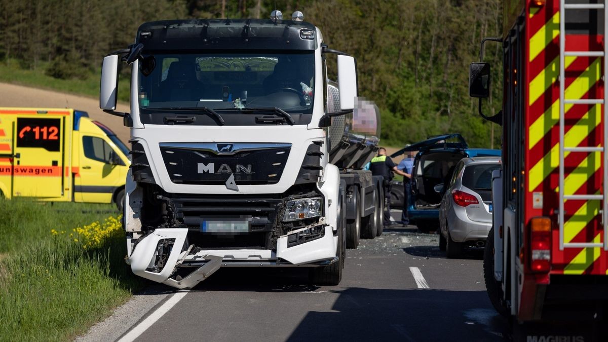 Die Straße wurde komplett gesperrt.