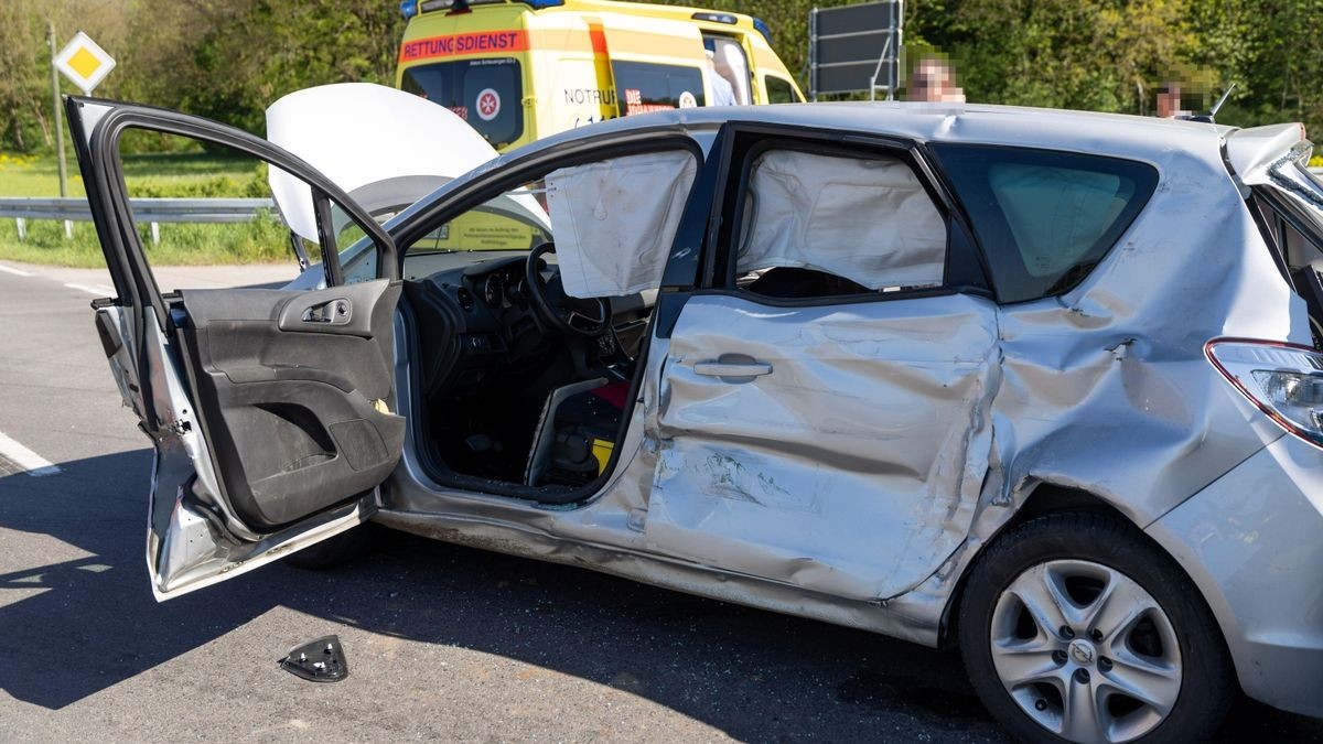 Am Dienstag ereignete sich ein Verkehrsunfall bei Themar Richtung Tachbach (Landkreis Hildburghausen).