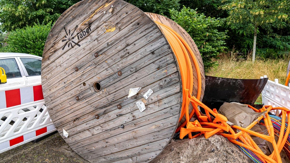 In Wesel läuft derzeit der Glasfaser-Ausbau. Im Zusammenhang damit ermitteln nun mehrere Strafverfolgungsbehörden gegen Verdächtige.