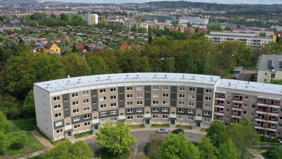 Ein Plattenbau in der Rudolstädter Straße in Gera Lusan, der mittlerweile unter Denkmalschutz steht. (Archivbild)