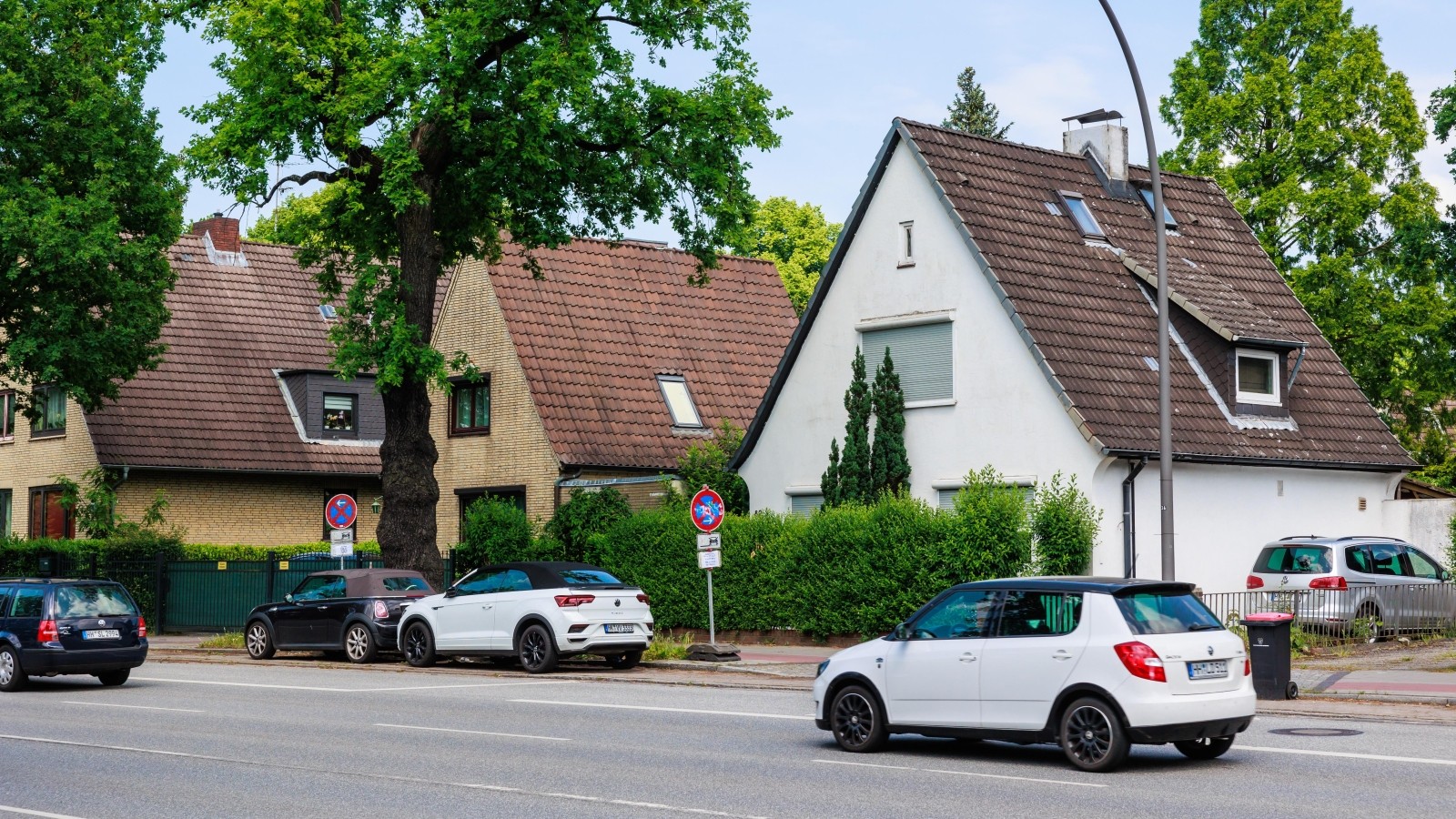 Haus kaufen in Hamburg So viel muss man im Monat verdienen!