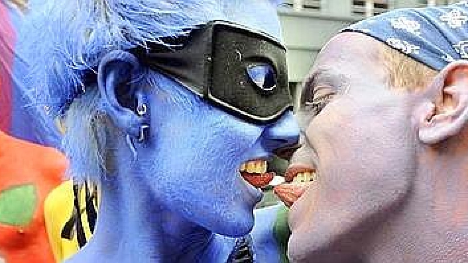 10 000 Schwule und Lesben feiern MegaParty