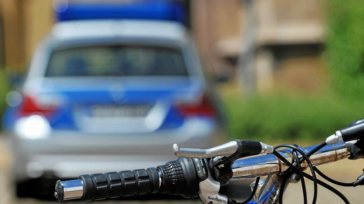 23 Jahre alter Fahrradfahrer in Arnstadt von Auto angefahren Er kommt