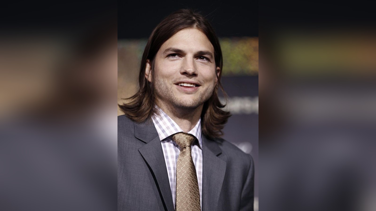 Ashton Kutcher turtelt mit Lorene Scafaria