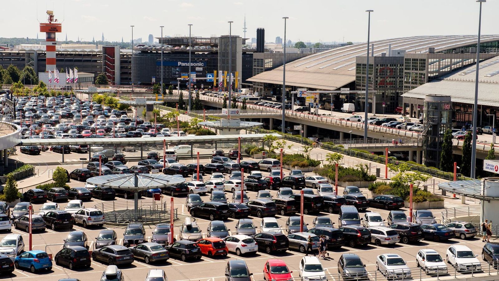 Eine Woche Parken Flughafen Hamburg