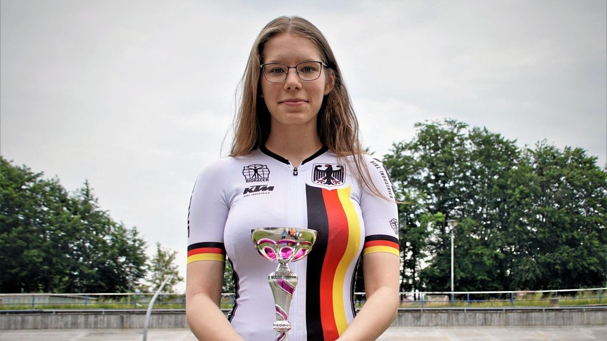 Gwen Böttcher und Stella Müller gewinnen Keirin