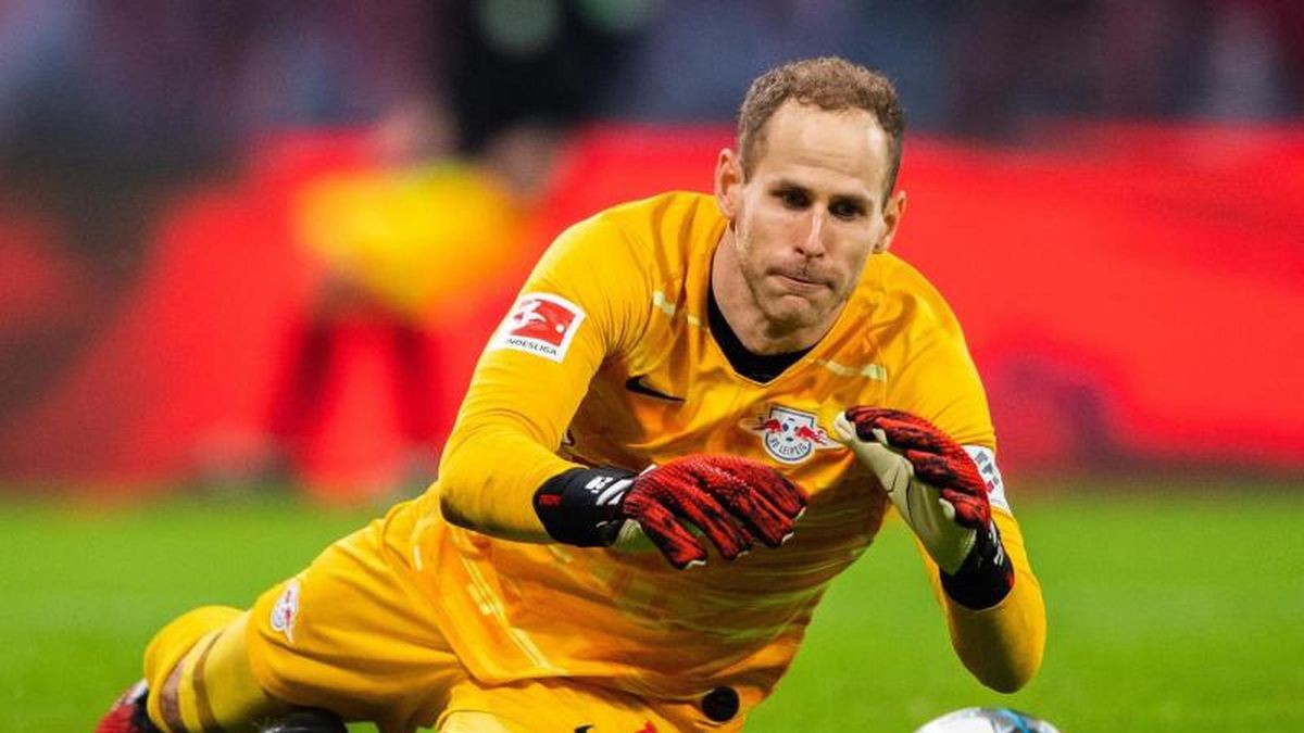 Torwart Péter Gulácsi hat seinen Vertrag bei RB Leipzig verlängert.