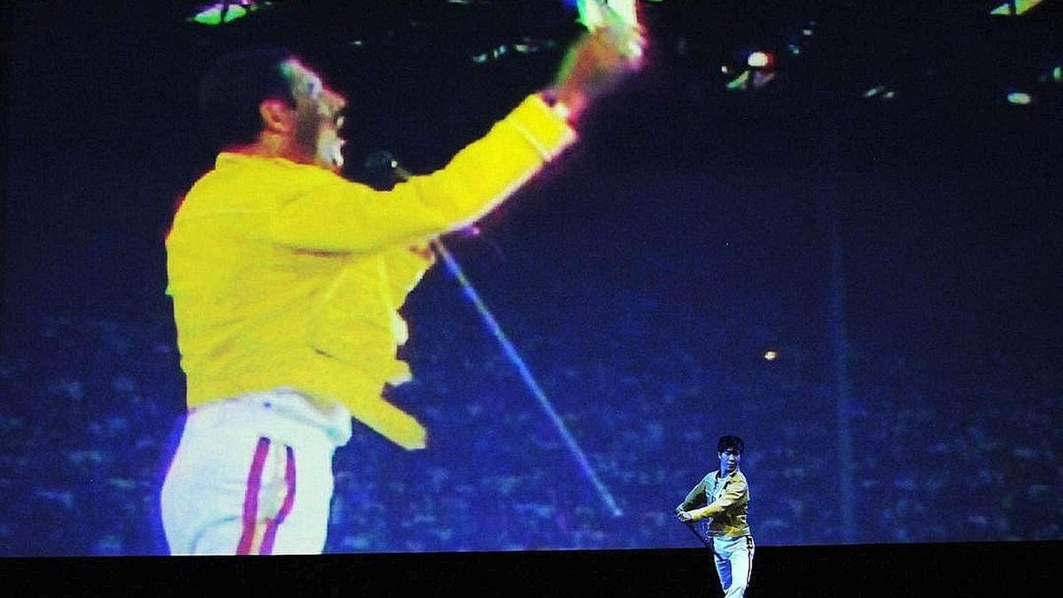 Großes Kino: Tanztheater zu Ehren von Freddie Mercufry. Foto: Alex Völkel