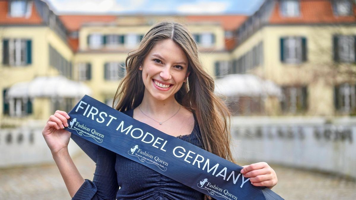 Jaklin Teylor pornosini tomosha qiling