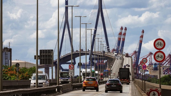 Köhlbrandbrücke nach 55-Stunden-Sperrung wieder frei