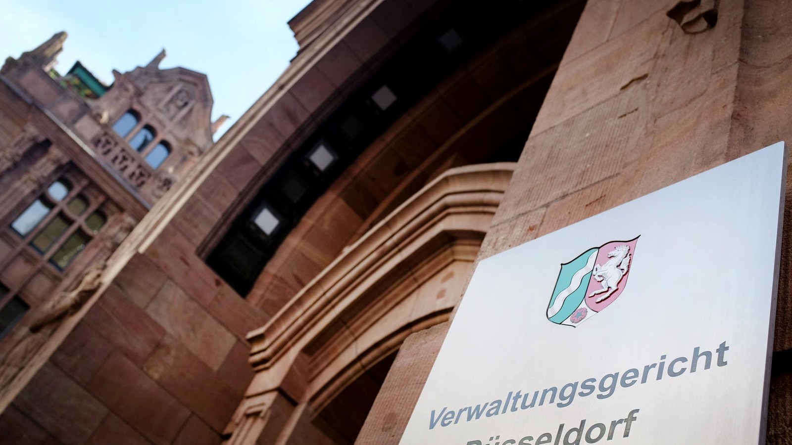 Mutter-und-ihre-vier-Kinder-d-rfen-in-ihr-Heimatland-abgeschoben-werden