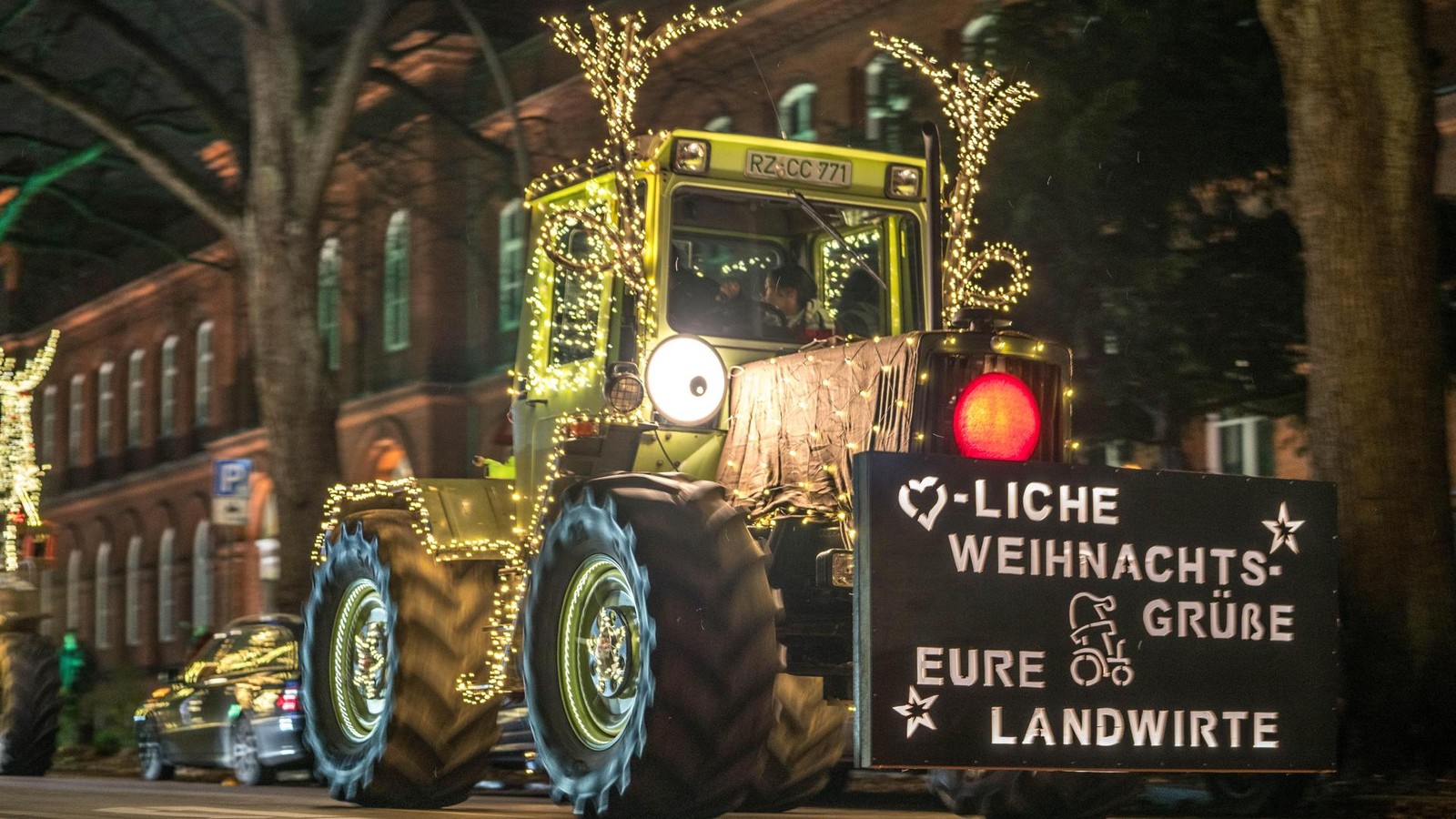 -Wir-bringen-euch-zum-Strahlen-Die-Route-nach-L-beck-steht