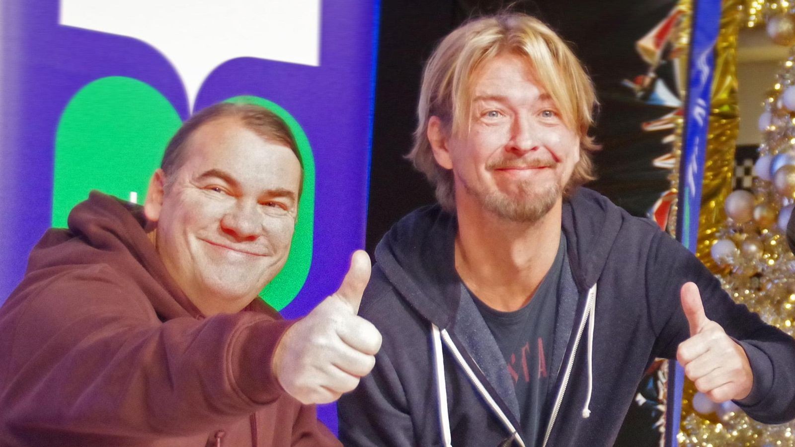 Fan-Event-Komiker-Duo-Elsterglanz-signiert-Kalender-in-Th-ringen