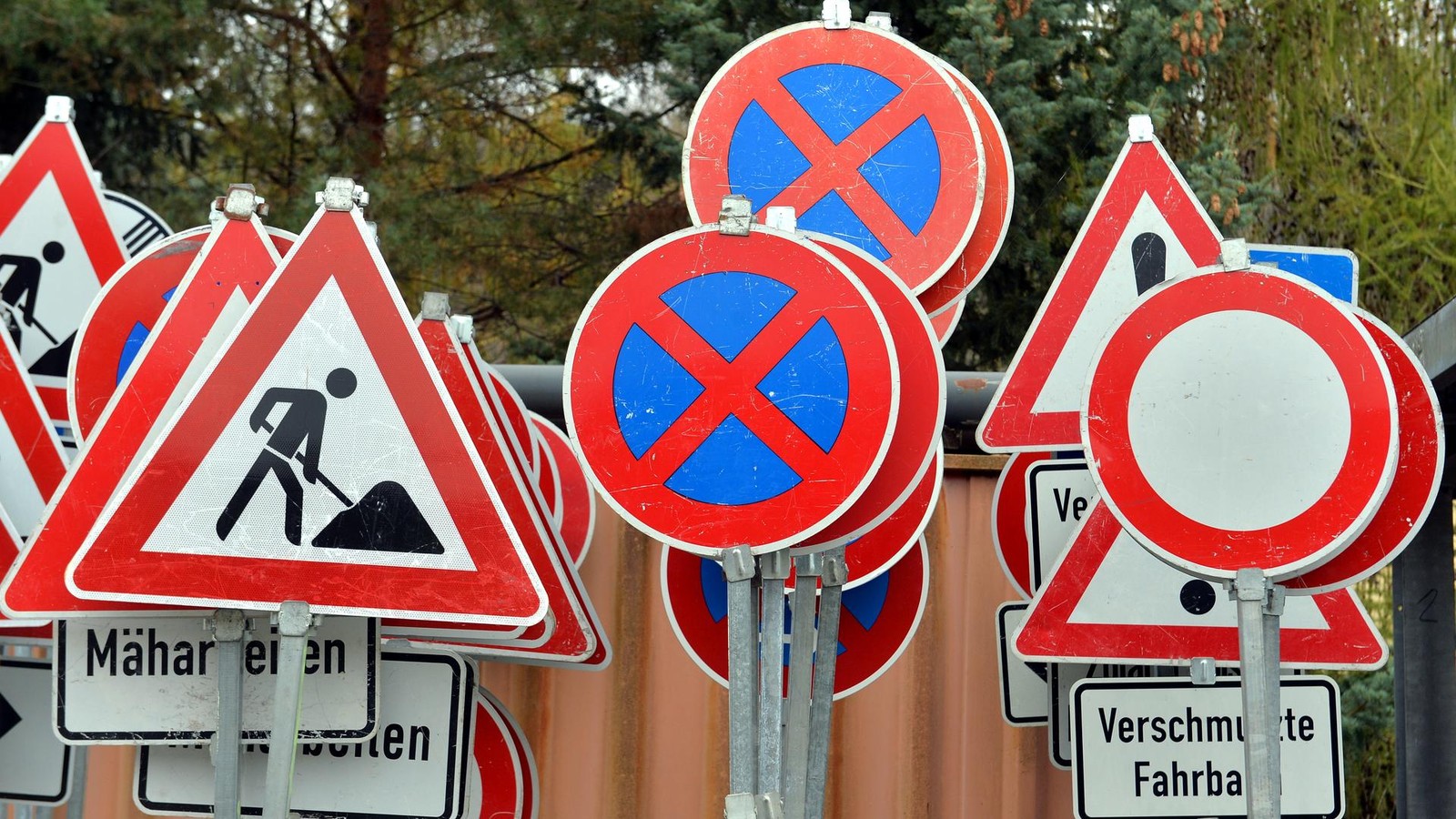 Achtung-Umleitung-Das-sind-die-aktuellen-Stra-ensperrungen-im-Ilm-Kreis