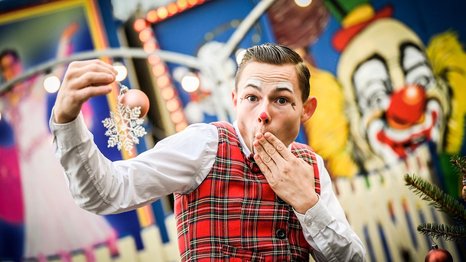 Essener-Weihnachtscircus-kommt-ins-L-wental-Preise-Vorstellungen-Programm