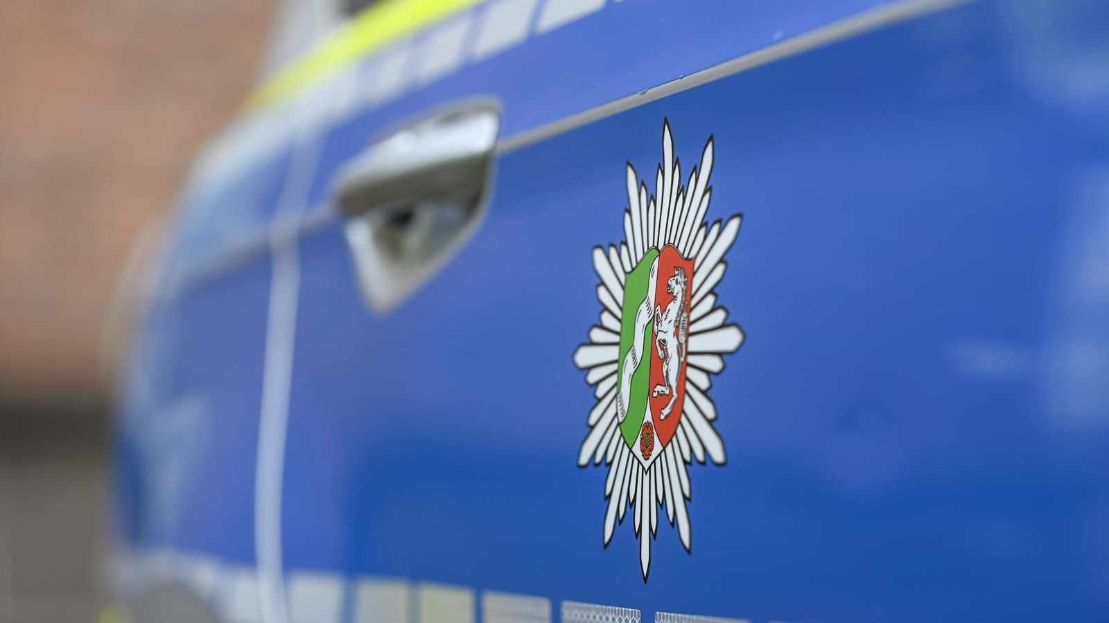 Letmathe-Senior-83-an-Bankautomaten-bestohlen