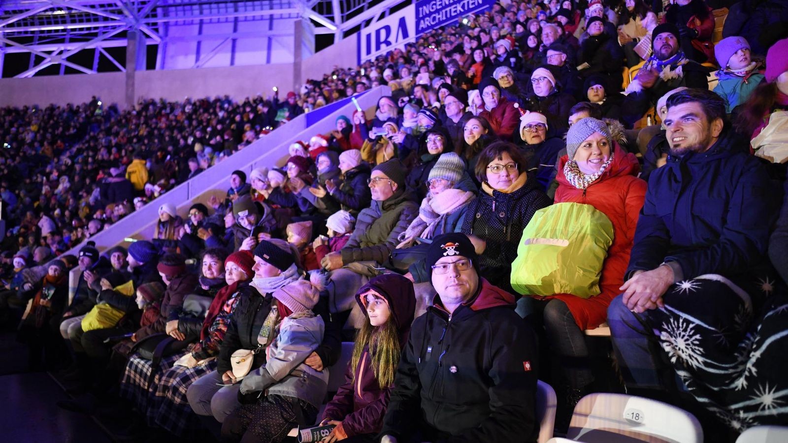 Gro-es-Weihnachtssingen-in-Jena-Was-Besucher-vorab-wissen-m-ssen