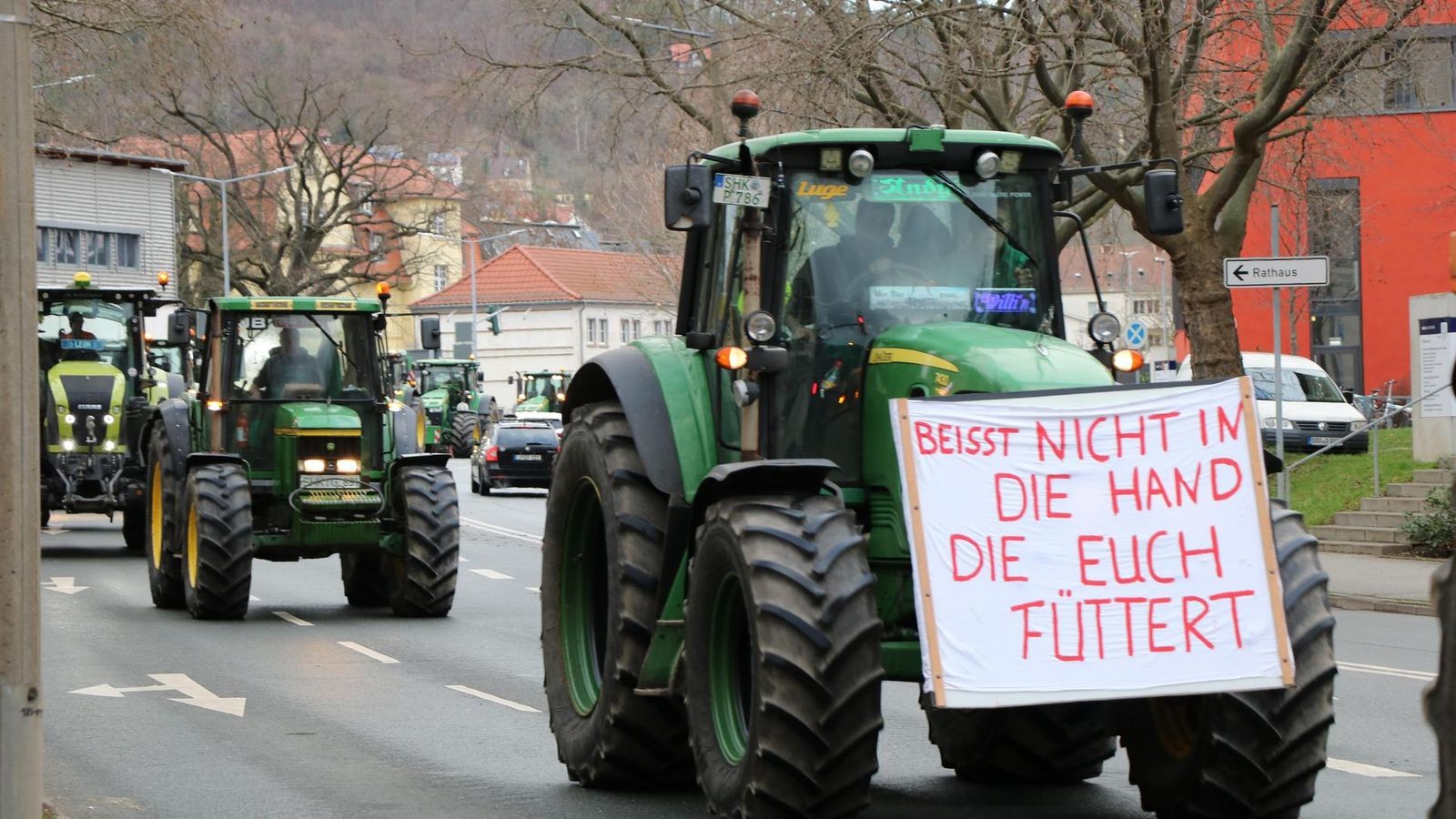 Teurer-Protest-im-Saale-Orla-Kreis-Statt-Gratis-Anmeldung-nun-1000-Euro-Geldauflage