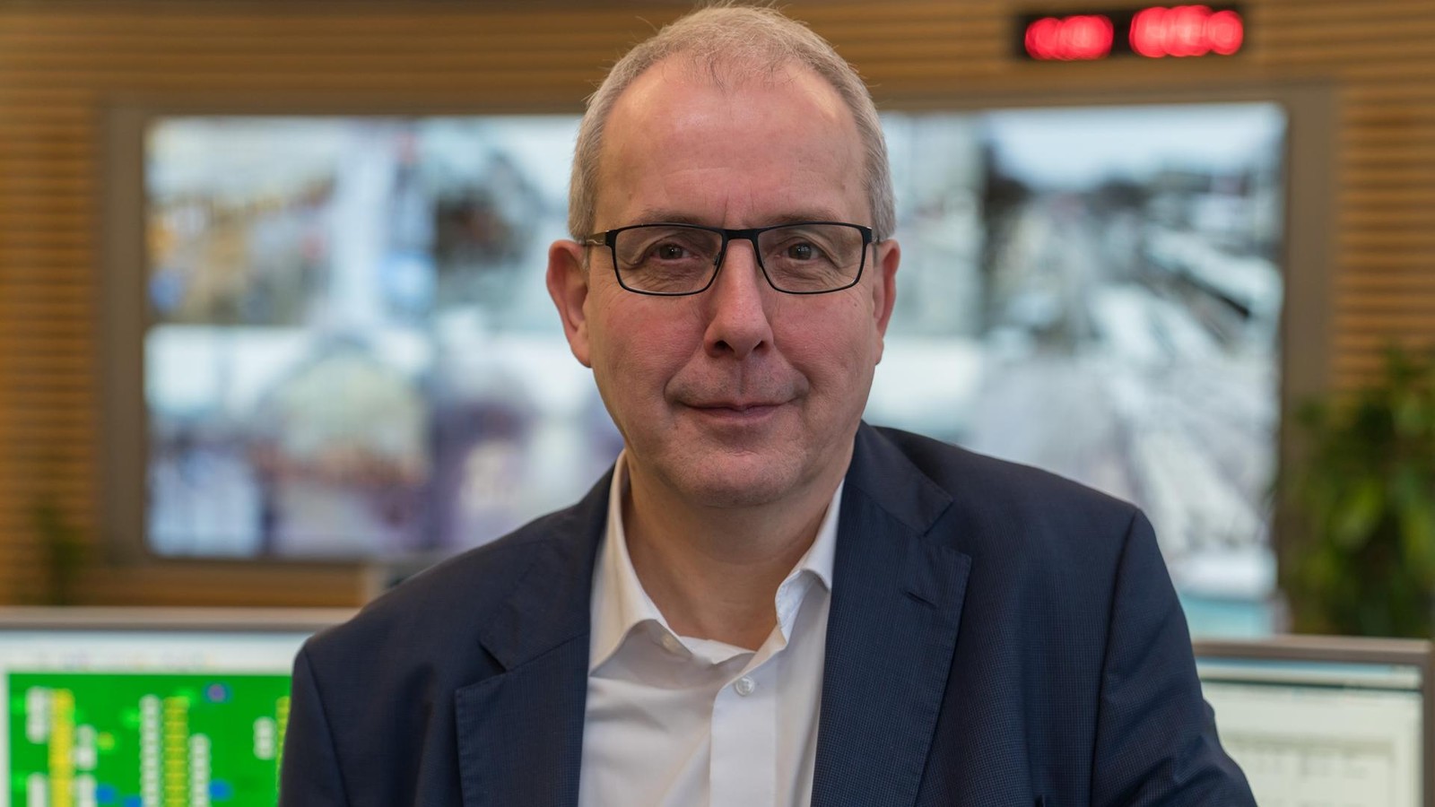 Ende-einer-ra-in-Hamburg-Mister-Hochbahn-verl-sst-seinen-Posten