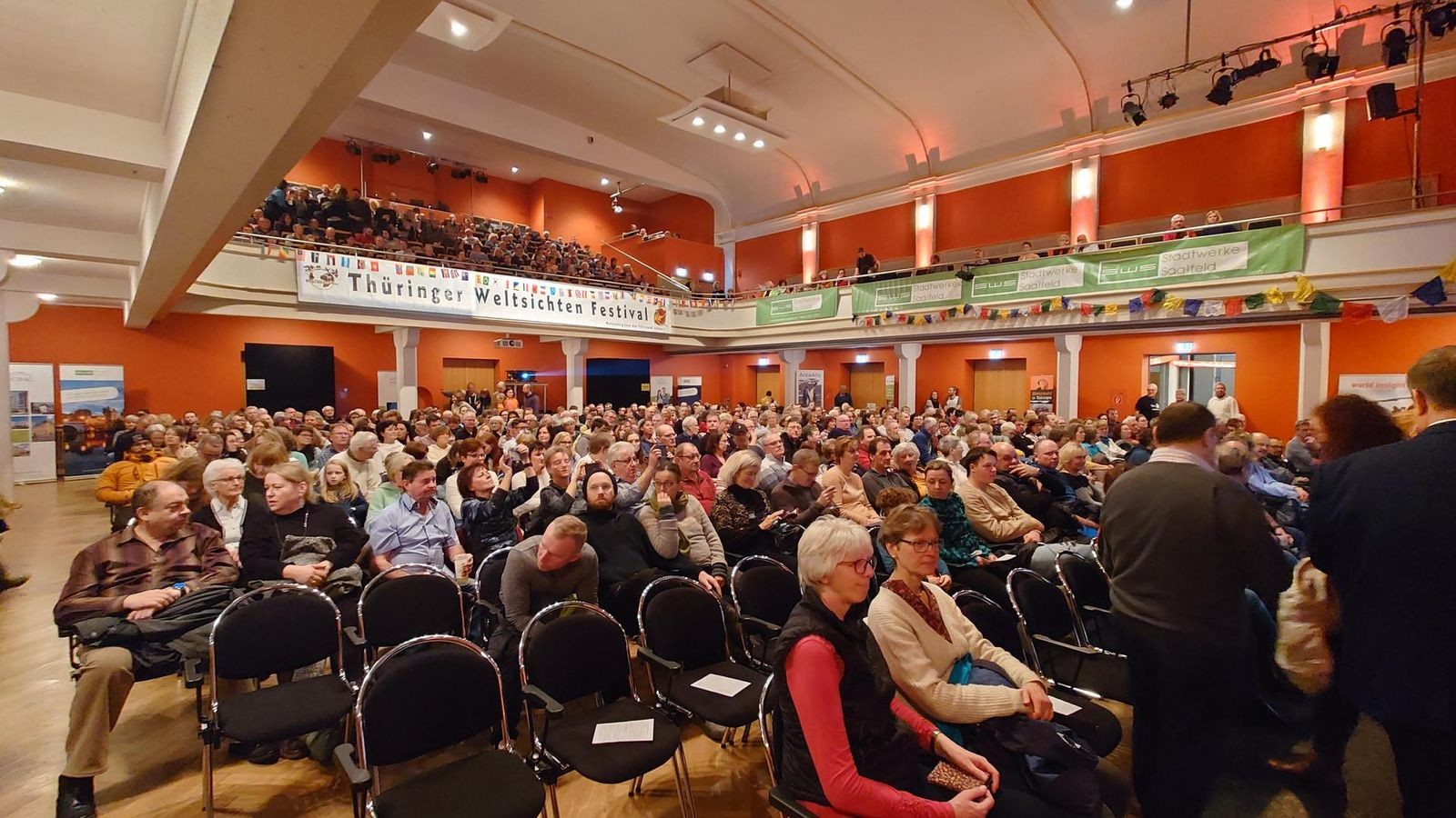 Weltsichten-Festival-in-Saalfeld-Schneller-h-her-weiter-ist-nicht-mehr-zeitgem-