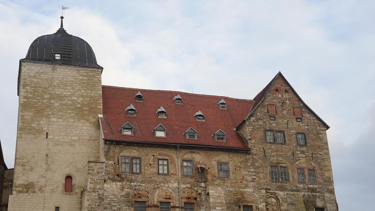 Zu einem Seniorenfrühstück lädt der ASB-Kreisverband Sömmerda am 29. Juli auf die Runneburg in Weißensee ein. 