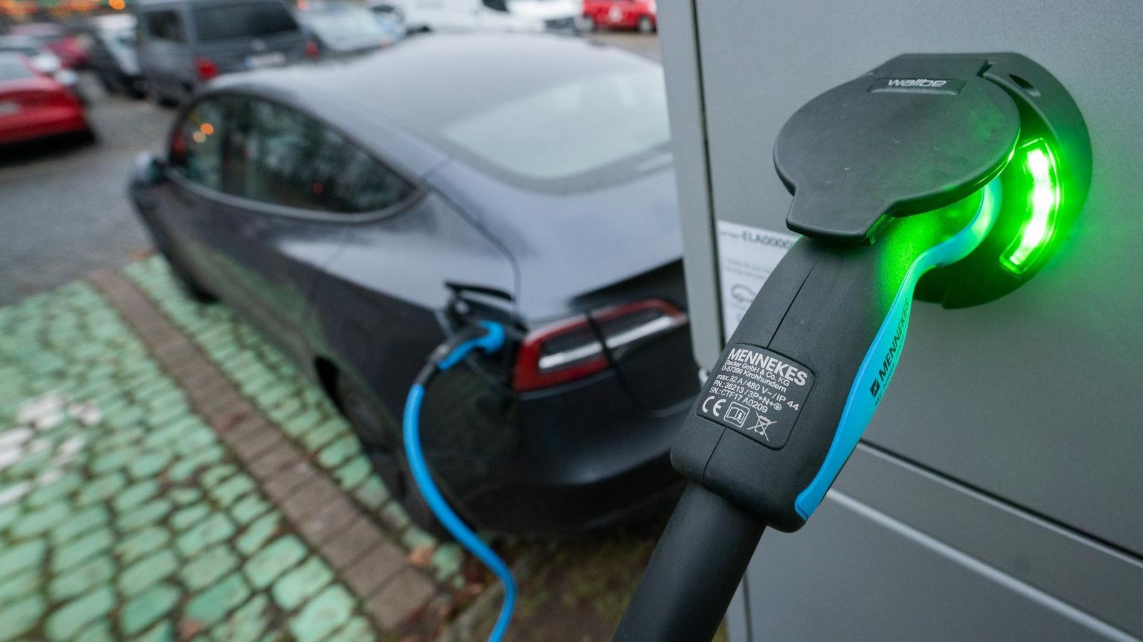 Neues-Angebot-Wo-M-lheims-E-Autos-besonders-fix-laden-k-nnen