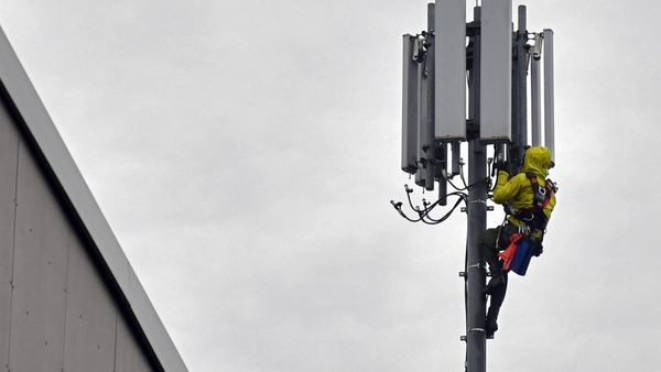 Mobilfunkmast muss umziehen: Droht eine jahrelange Netzlücke?