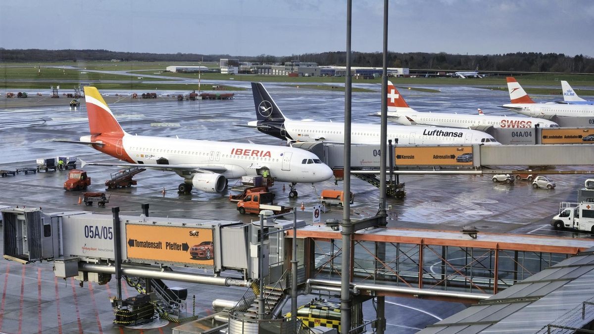Nähe Flughafen Fuhlsbüttel Günsti Parken www.abendblatt.de