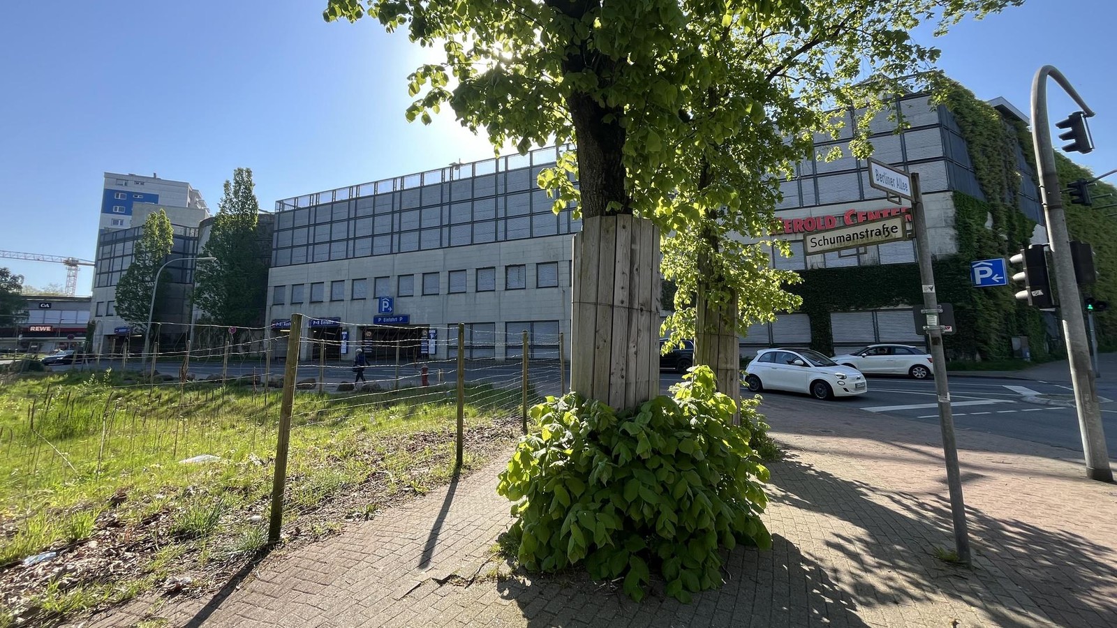 Neues-Quartier-Acht-Geschosse-230-Wohnungen-nur-wenige-Parkpl-tze