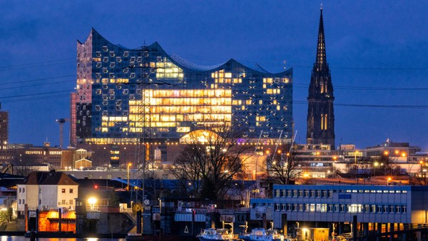 Zehn Tipps für Cafés und Restaurants in der Nähe der Elbphilharmonie