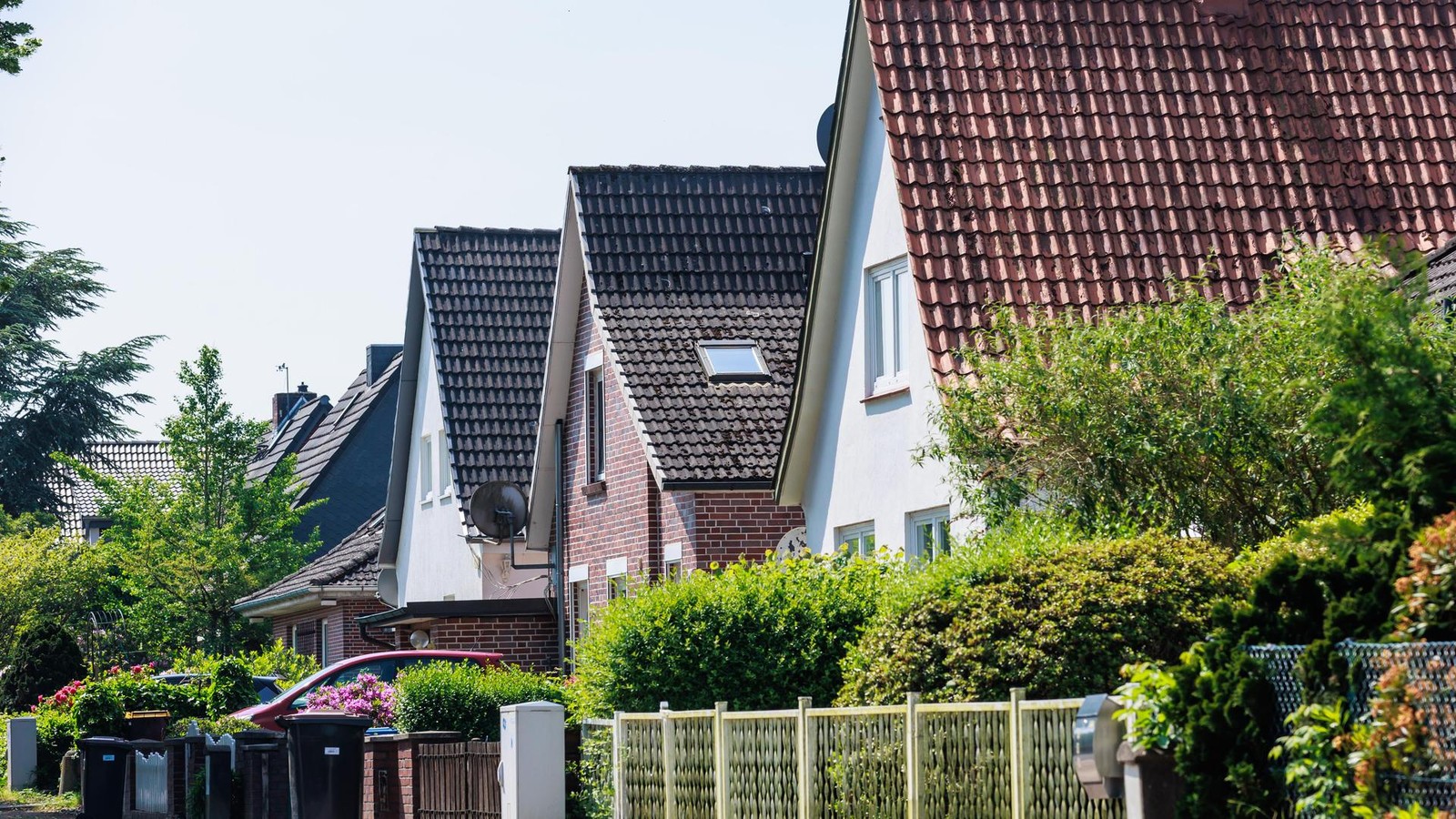 Haus-in-Hamburg-kaufen-Mit-5000-Euro-Nettogehalt-bekommt-man-diesen-Kredit