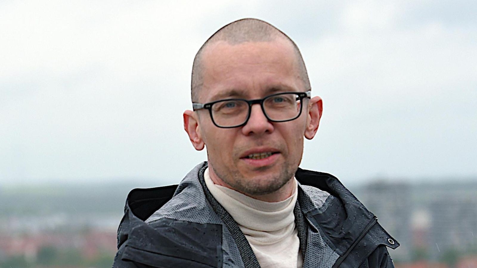 Pfusch-auf-dem-Petersberg-Investor-und-Stadt-streiten-ber-Wassersch-den