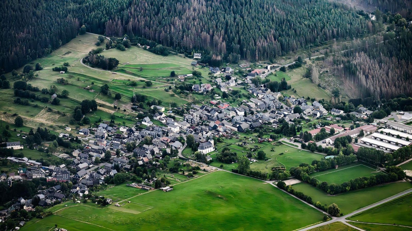 Polizei-ertappt-bei-Saalfeld-Pkw-Fahrer-mit-ber-1-8-Promille-Atemalkohol