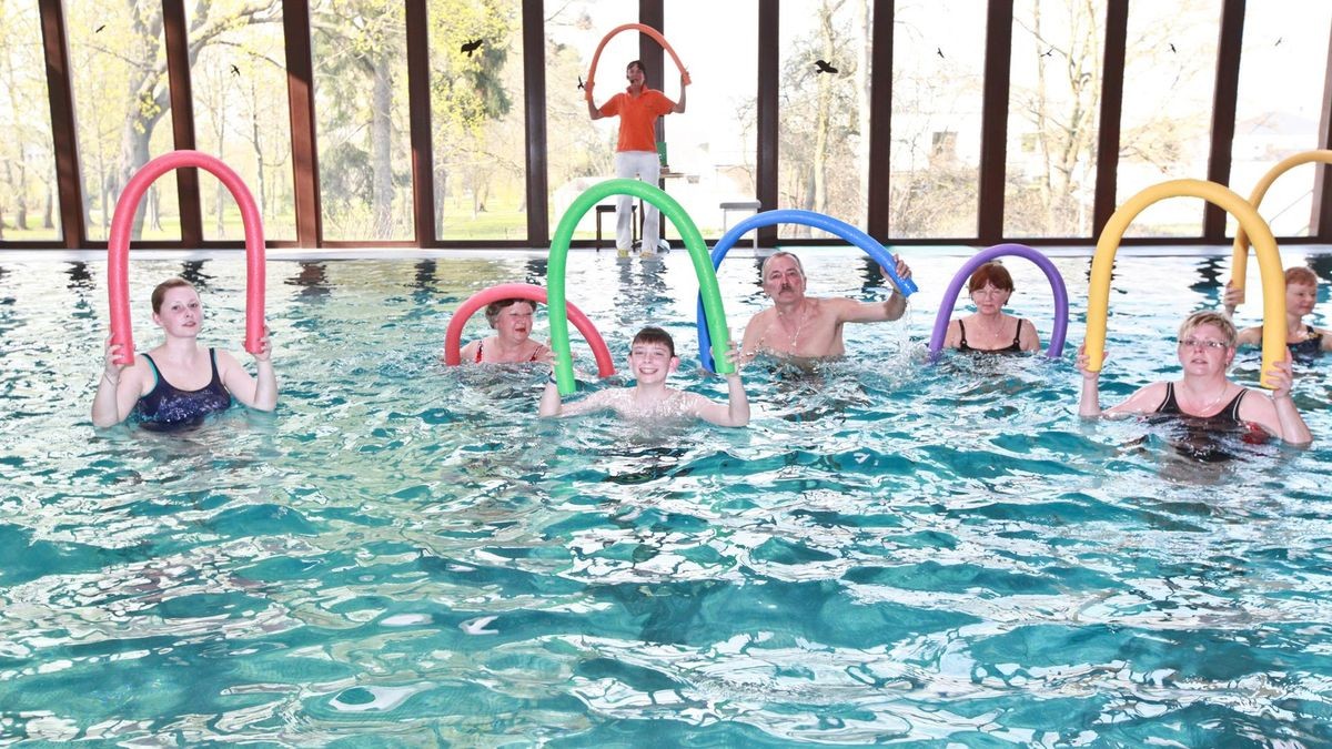 Die Wassergymnastikkurse sind das Zugpferd im Schwefelbad Fallersleben, das zum Klinikum Wolfsburg gehört und in diesem Jahr 100-jähriges Bestehen feiert. (Archivfoto)